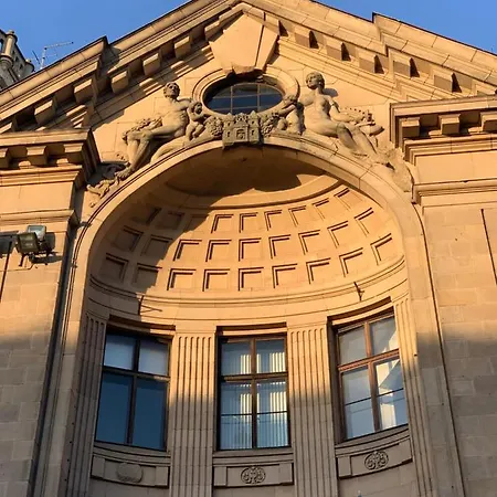 Апартаменти Old Town Next To Saint Peter's Church Рига