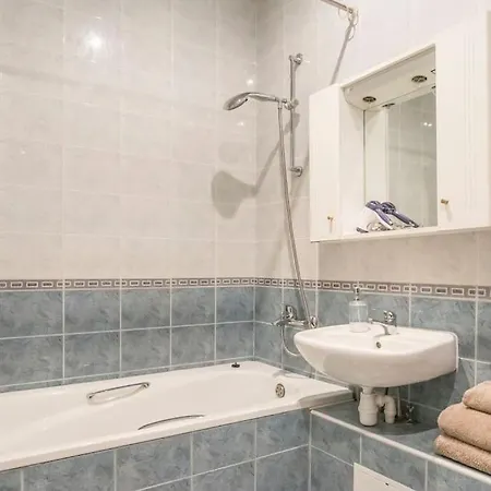 Old Town Next To Saint Peter's Church Apartamento